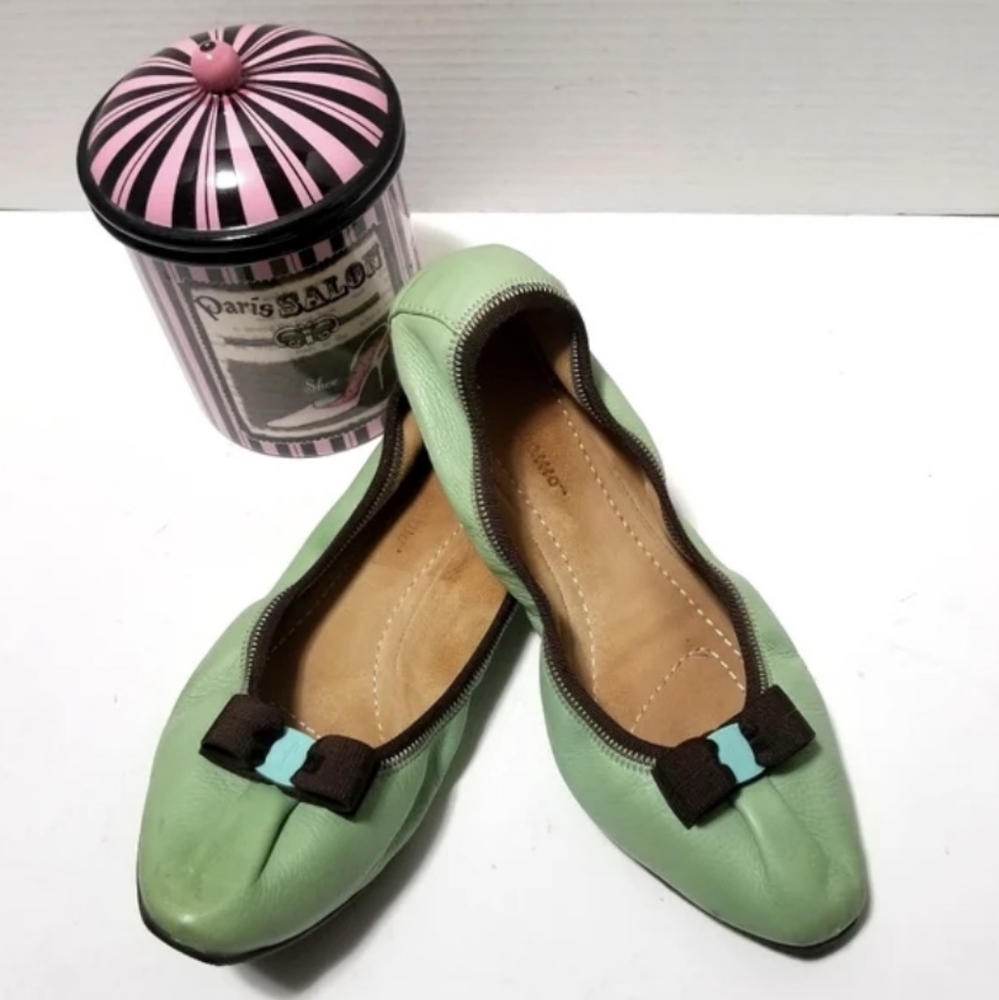 Salvatore Ferragamo My Joy Leather Ballet Flats. Size: 7.5 M.